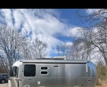 2023 Airstream Caravel 22FB — photo 2