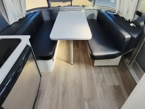 2019 Airstream Bambi 16RB — photo 5