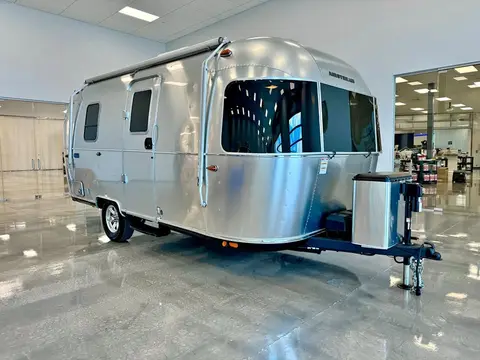 2026 Airstream Bambi 20FB — photo 1