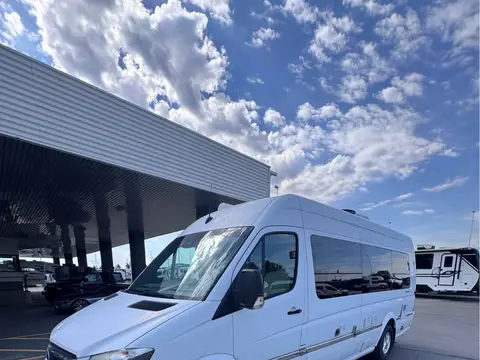 2017 Airstream Interstate twin bed mercedes — photo 5