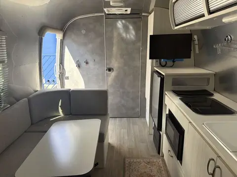 2021 Airstream Bambi 22FB — photo 4