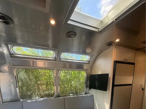 2021 Airstream Flying Cloud — photo 5