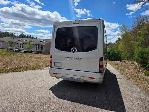 2024 Airstream Atlas — photo 5
