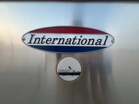 2018 Airstream International Serenity 27 FBQ — photo 3