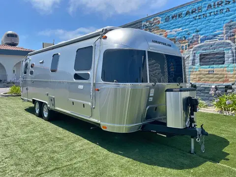 2026 Airstream Flying Cloud 27FB — photo 1