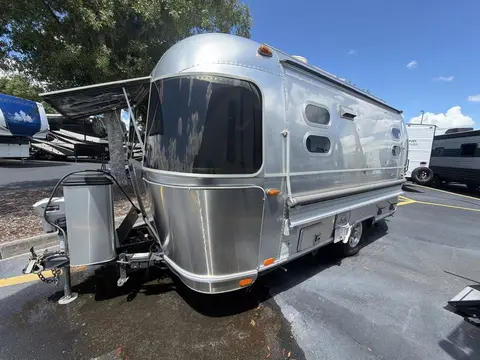 2019 Airstream Flying Cloud 19CB — photo 5