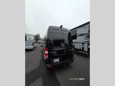 2019 Airstream Interstate Grand Tour EXT Std. Model — photo 4