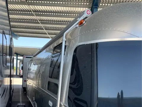 2023 Airstream Flying Cloud — photo 5