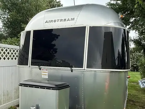 2019 Airstream Bambi Sport 22FB — photo 2