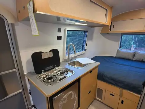 2027 Airstream World Traveler 17RB — photo 4