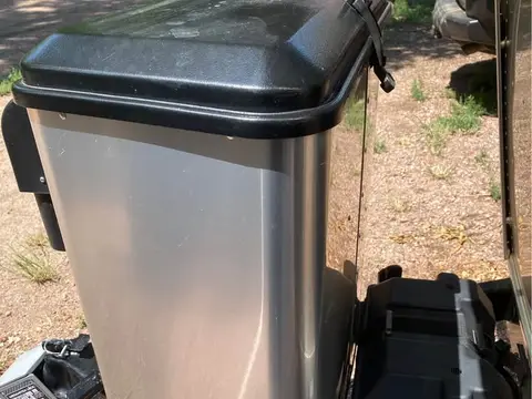 2014 Airstream Bambi 22FB — photo 2