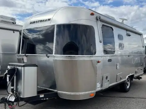 2022 Airstream Caravel 22 ft 2 in — photo 2