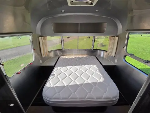 2014 Airstream International Signature — photo 3