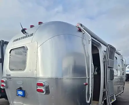 2019 Airstream Flying Cloud 23FB — photo 1