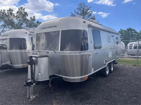 2017 Airstream Flying Cloud 23FBQ — photo 4