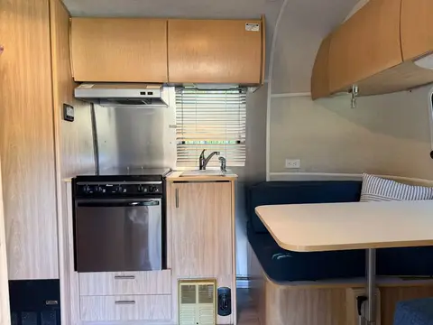 2007 Airstream Bambi Safari; 75th Anniversary Edition; 19' 19 ft — photo 5