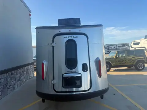 2022 Airstream Basecamp X — photo 3