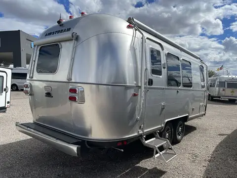 2025 Airstream Tradewind 23FB — photo 5
