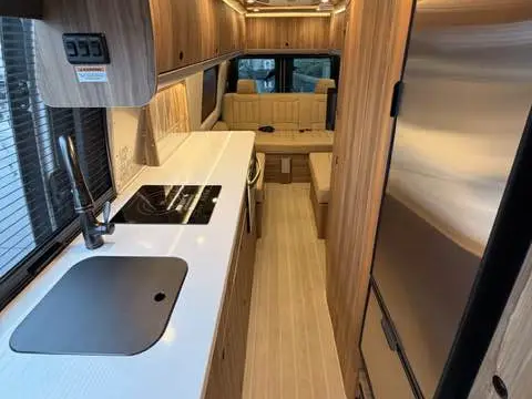 2025 Airstream Interstate GT e TB — photo 4