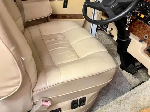 2005 Airstream Land Yacht 30 ft — photo 5