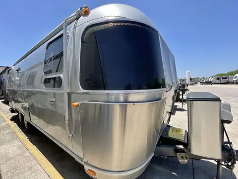 2016 Airstream International Serenity 27FB — photo 1