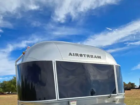 2016 Airstream Flying Cloud — photo 4