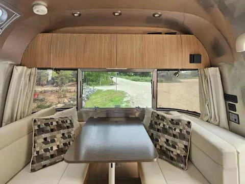 2020 Airstream Flying Cloud 23 CBB; — photo 5