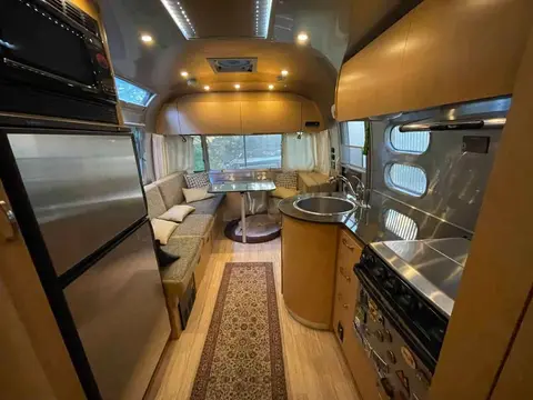 2013 Airstream Flying Cloud — photo 2