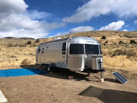 2020 Airstream Globetrotter 25 FBQ — photo 3