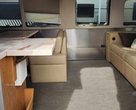 2020 Airstream Classic 30RB Twin — photo 2