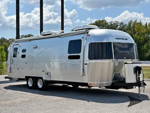 2021 Airstream International 27FB — photo 1
