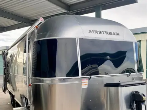 2021 Airstream Flying Cloud — photo 3
