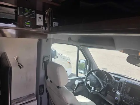 2018 Airstream Interstate — photo 2