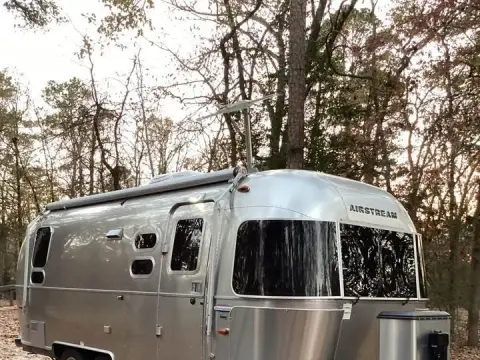 2015 Airstream International CCD — photo 1