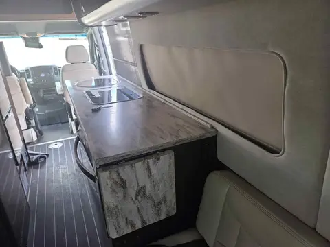 2018 Airstream Interstate — photo 5