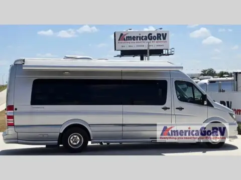 2018 Airstream Interstate Grand Tour EXT Std. Model — photo 5