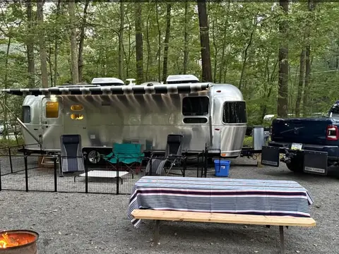 2019 Airstream Globetrotter 27 ft — photo 1