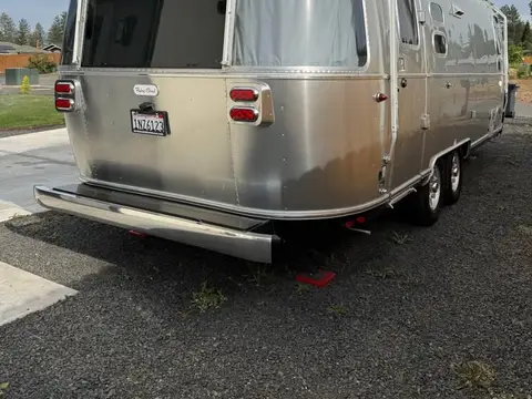 2023 Airstream Flying Cloud — photo 3