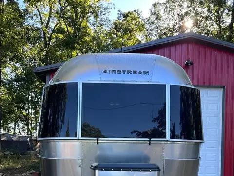 2016 Airstream Bambi 22FB Sport — photo 2