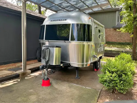 2025 Airstream Caravel 16RB — photo 1