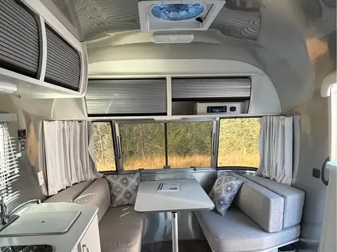2022 Airstream Bambi — photo 3