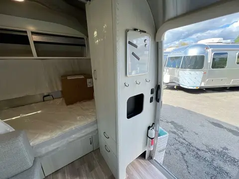 2026 Airstream Bambi 20FB — photo 5
