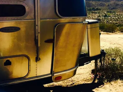 2010 Airstream Flying Cloud 23FB — photo 2