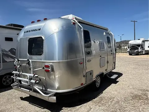 2017 Airstream Flying Cloud m 19 — photo 2