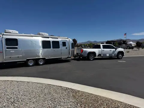 2025 Airstream International 28 ft 28 ft — photo 5