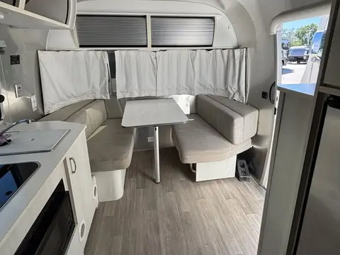 2020 Airstream Bambi 19CB (corner bed) — photo 5