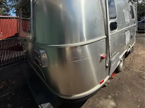 2015 Airstream International Serenity — photo 4
