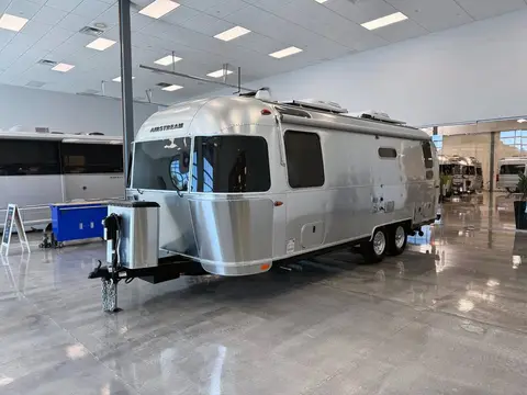 2022 Airstream International 25RBT — photo 1