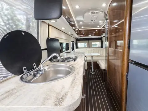 2016 Airstream Interstate — photo 5