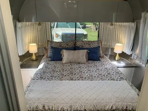 2022 Airstream Flying Cloud 27FBQ; — photo 5